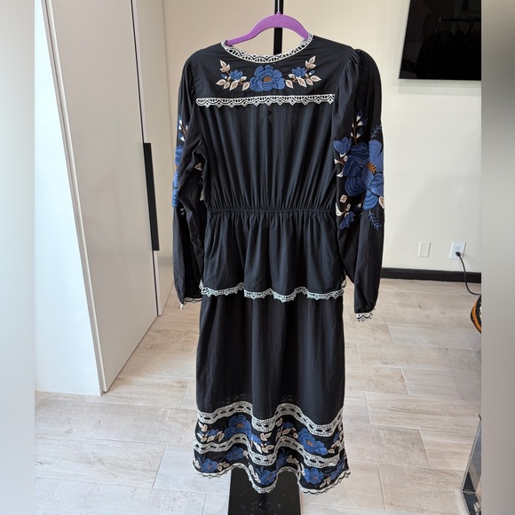 Farm Rio: Black Bold Flowers Long Sleeve Midi Dress - Picture 10 of 16